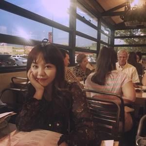 Meet your Posher, Jiayi